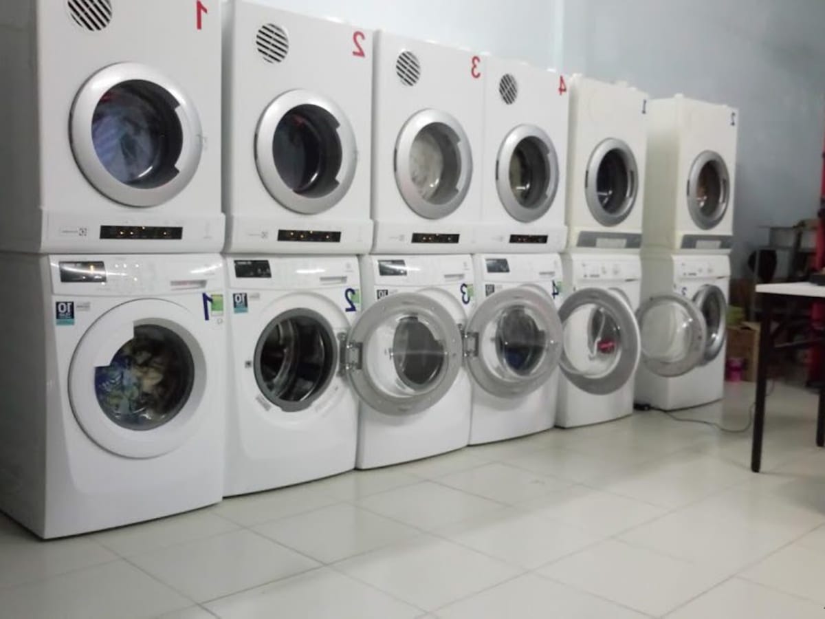 Shop Self Laundry Drying Wash & Go laundry shop in Ho Chi Minh City