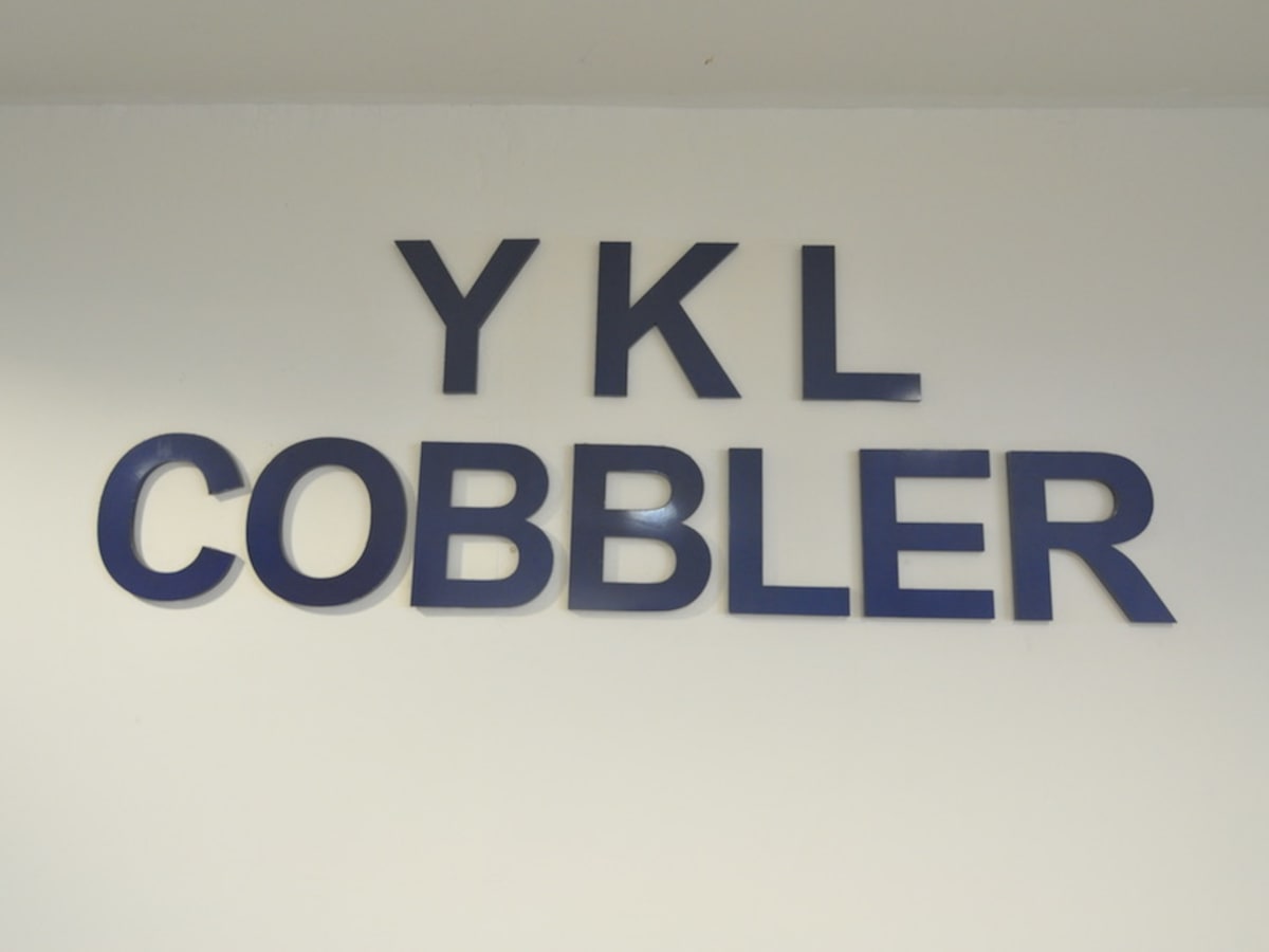 Ykl Cobbler laundry shop in Mont Kiara