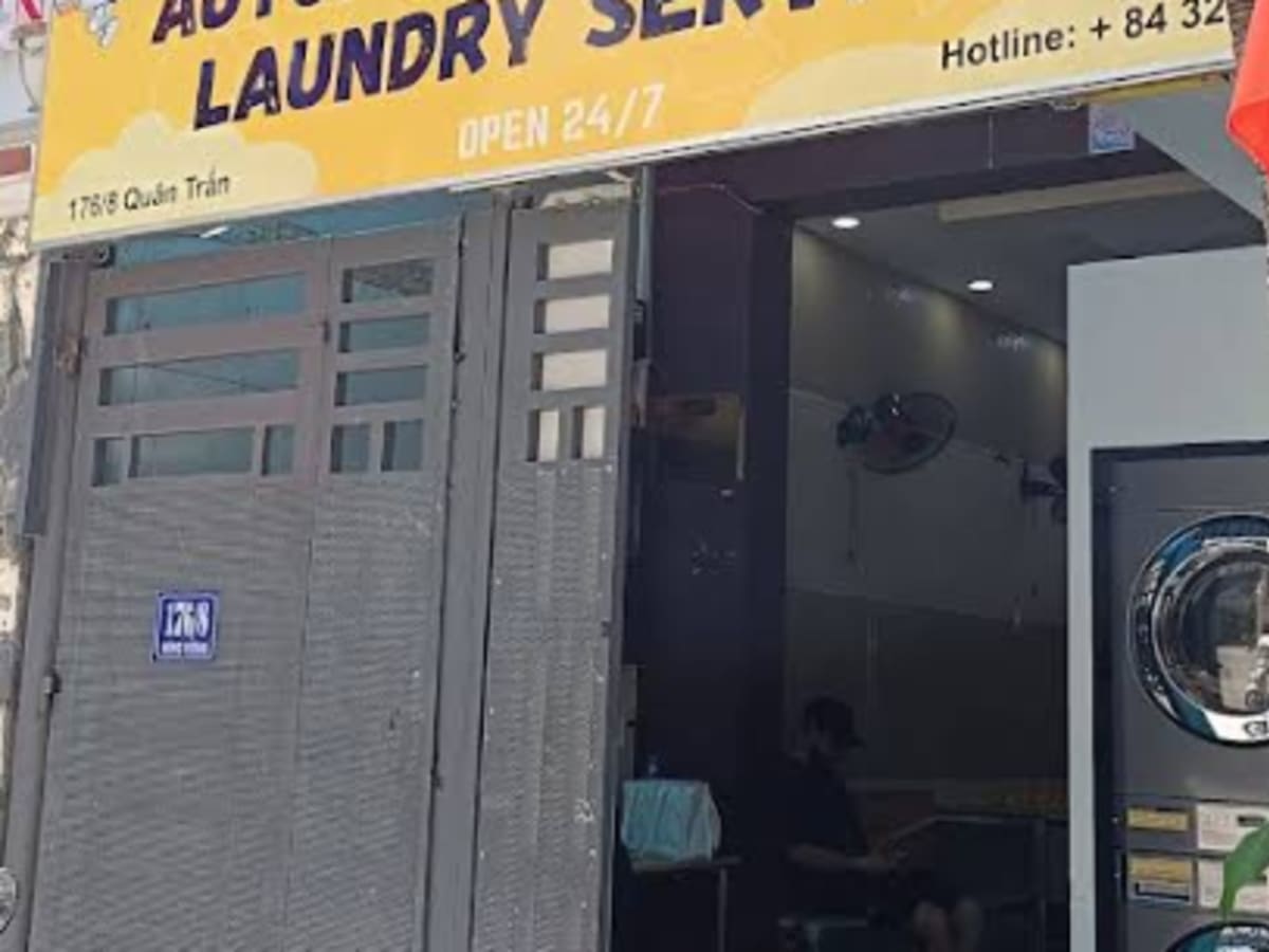 SkyWash laundromat - Hung Vuong - self laundry service - 24/7- giặt sấy nhanh laundry shop in Nha Trang