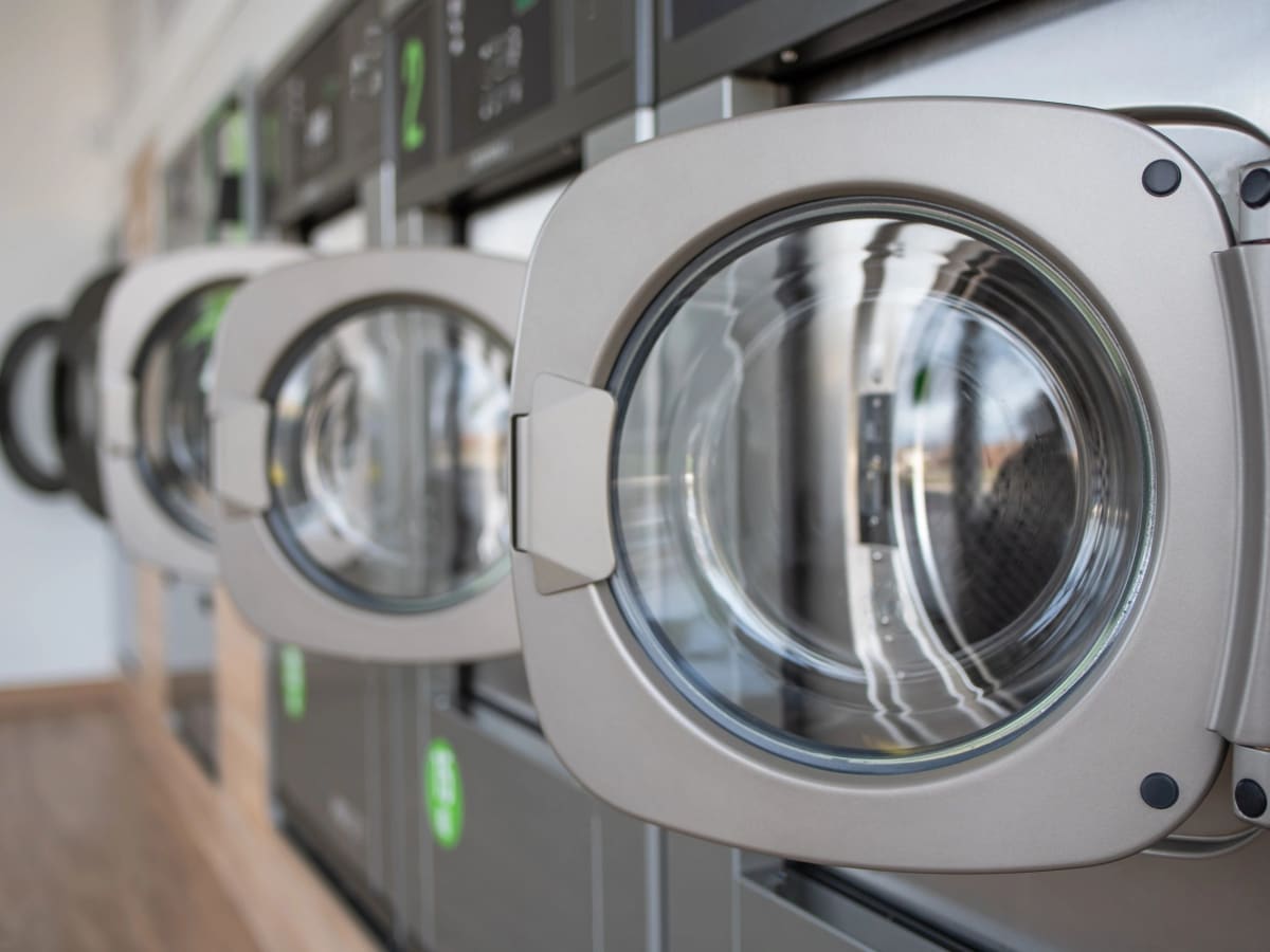 Full Cycle Laundromat laundry shop in Newcastle