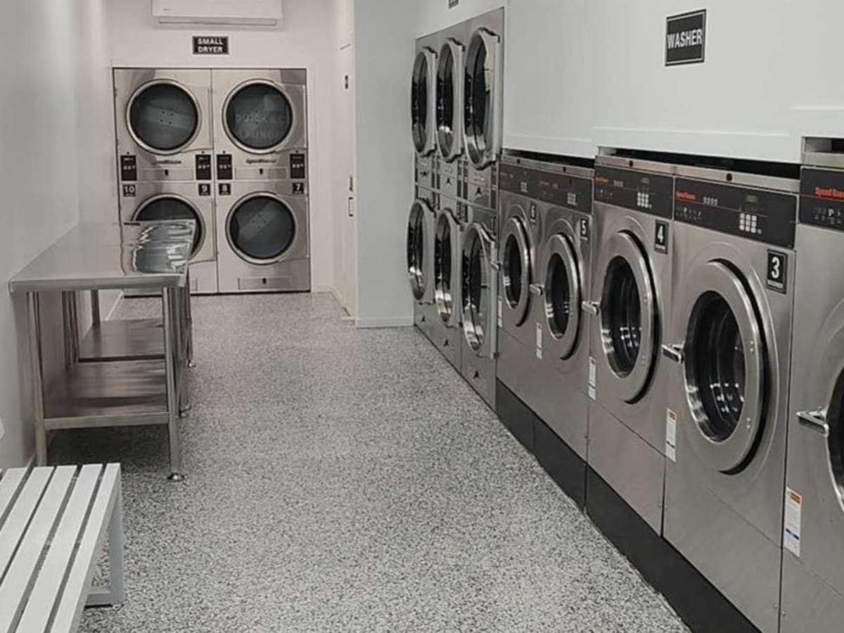 Quick and Clean Laundromat Annerley laundry shop in Brisbane