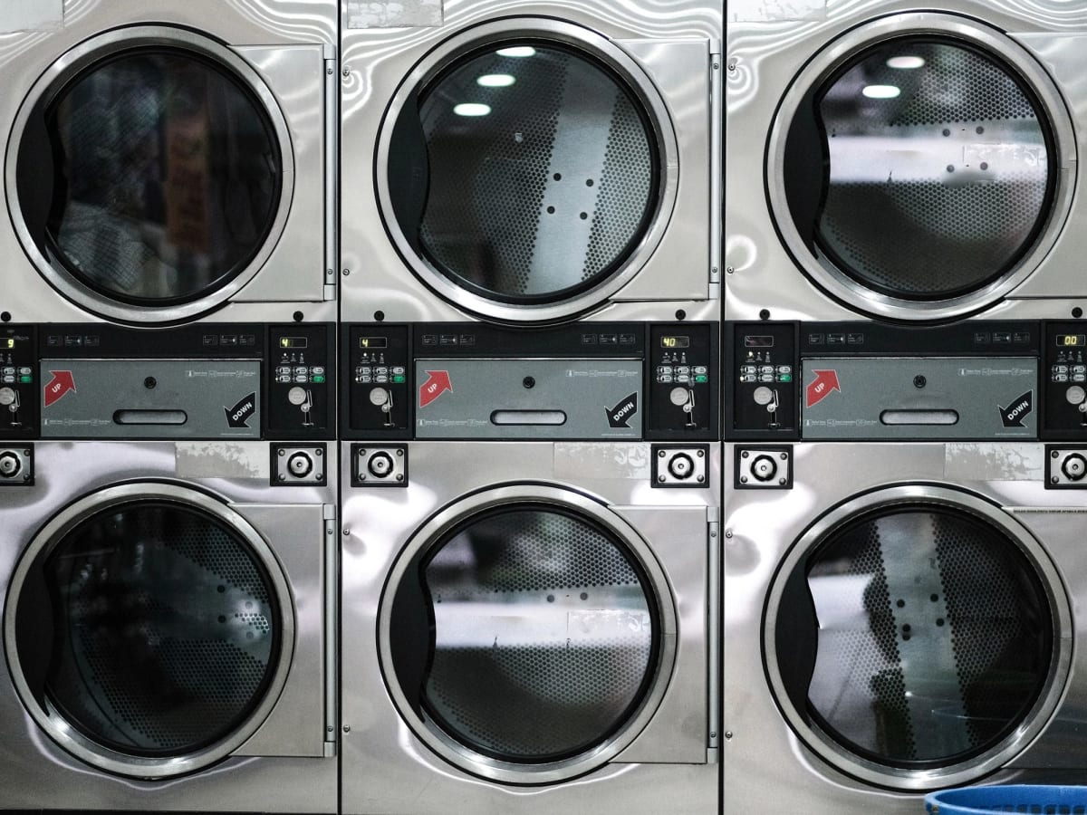 Bubble & Squeak Prestige Laundromat - Yeronga laundry shop in Brisbane