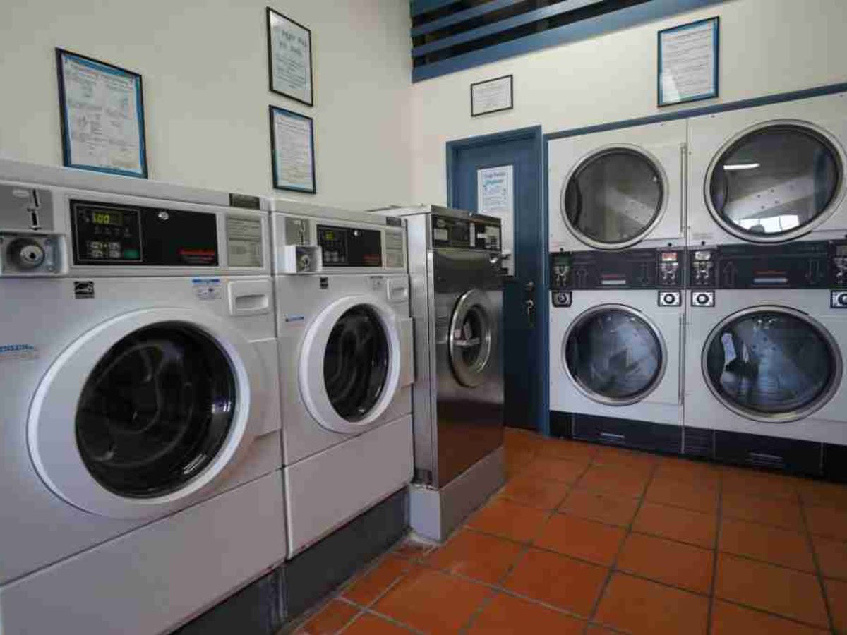 Mt Gravatt 24 Hour Laundromat laundry shop in Brisbane