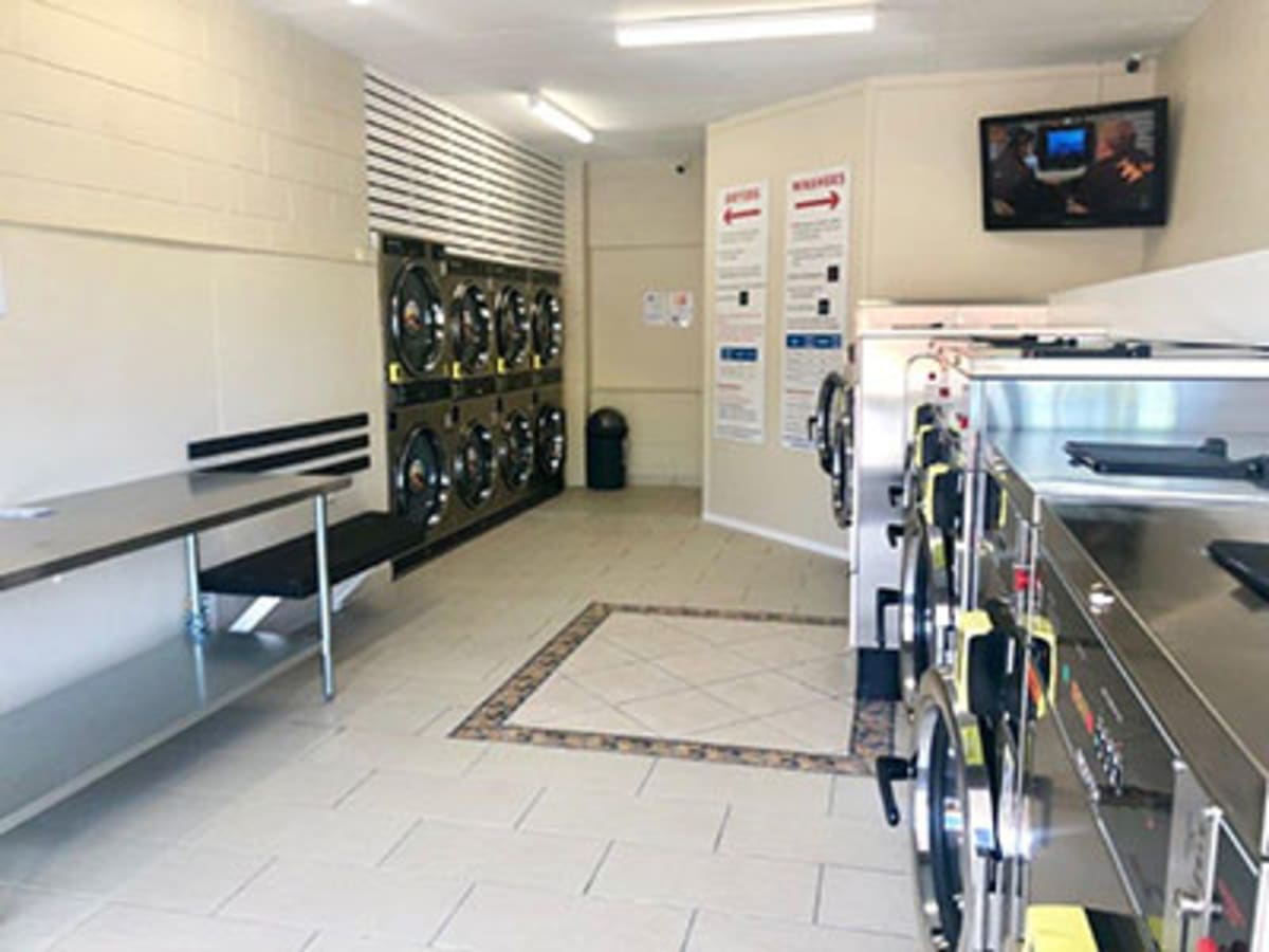Marsden Coin Laundry laundry shop in Brisbane