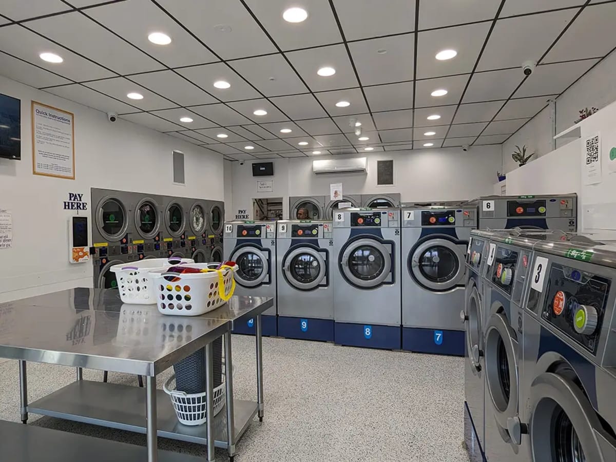 Spinzone Charnwood laundry shop in Canberra