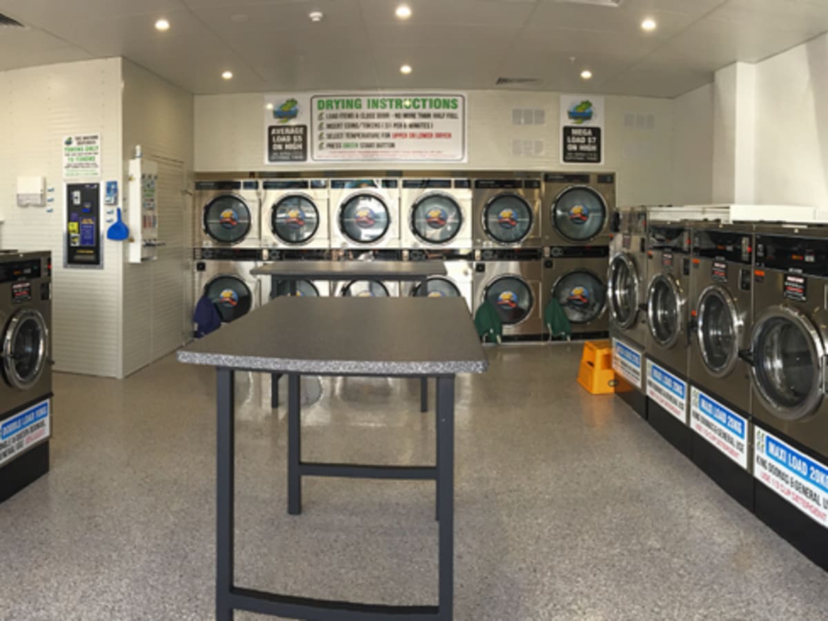 Coolalinga Express Laundromat laundry shop in Darwin