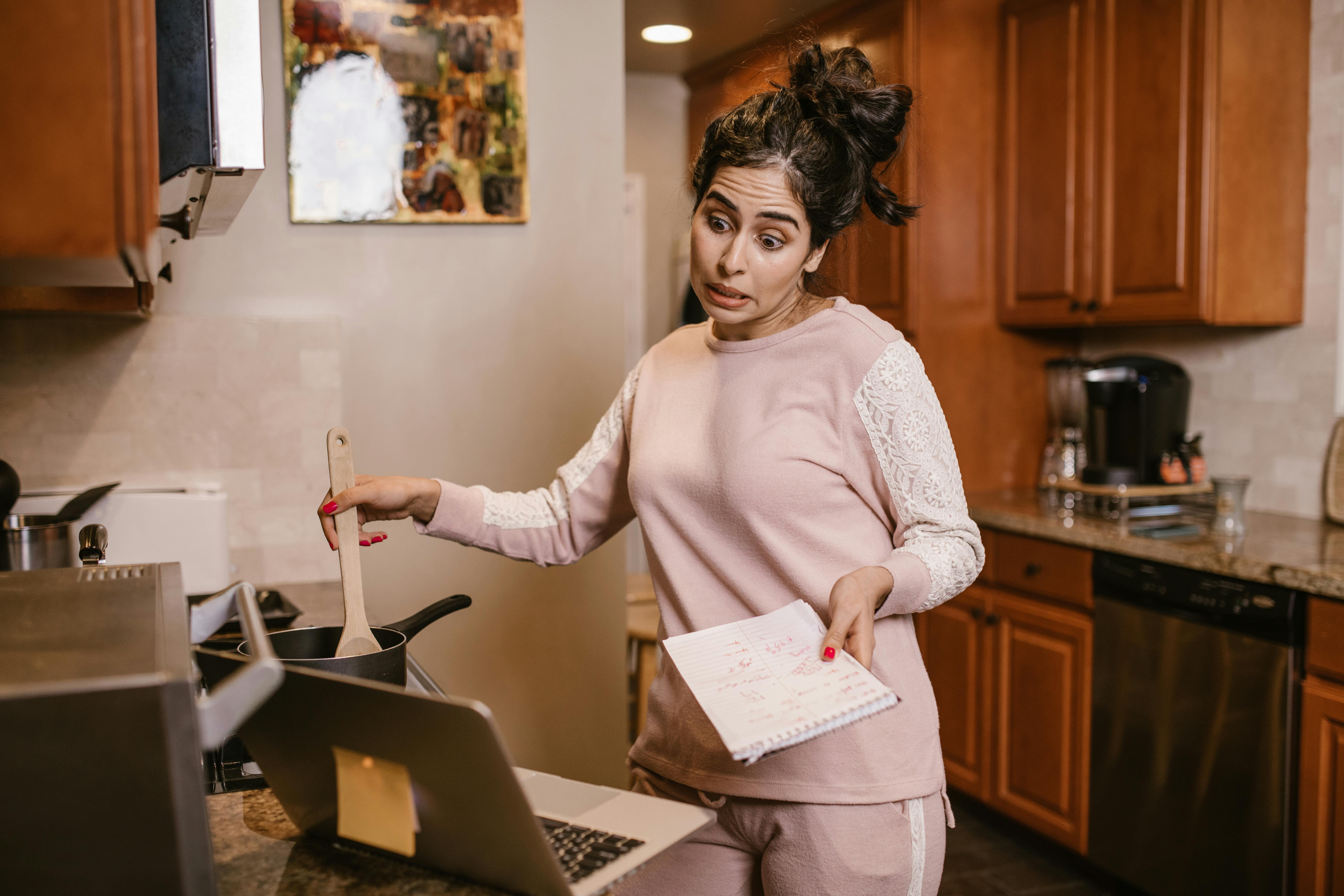 How to Make Weeknight Dinners Easy (Even When You're Super Busy!)