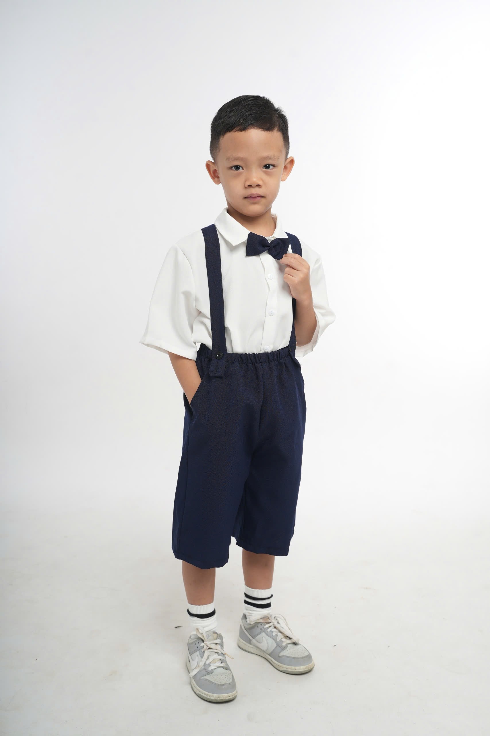 Đồ học sinh nam trẻ em