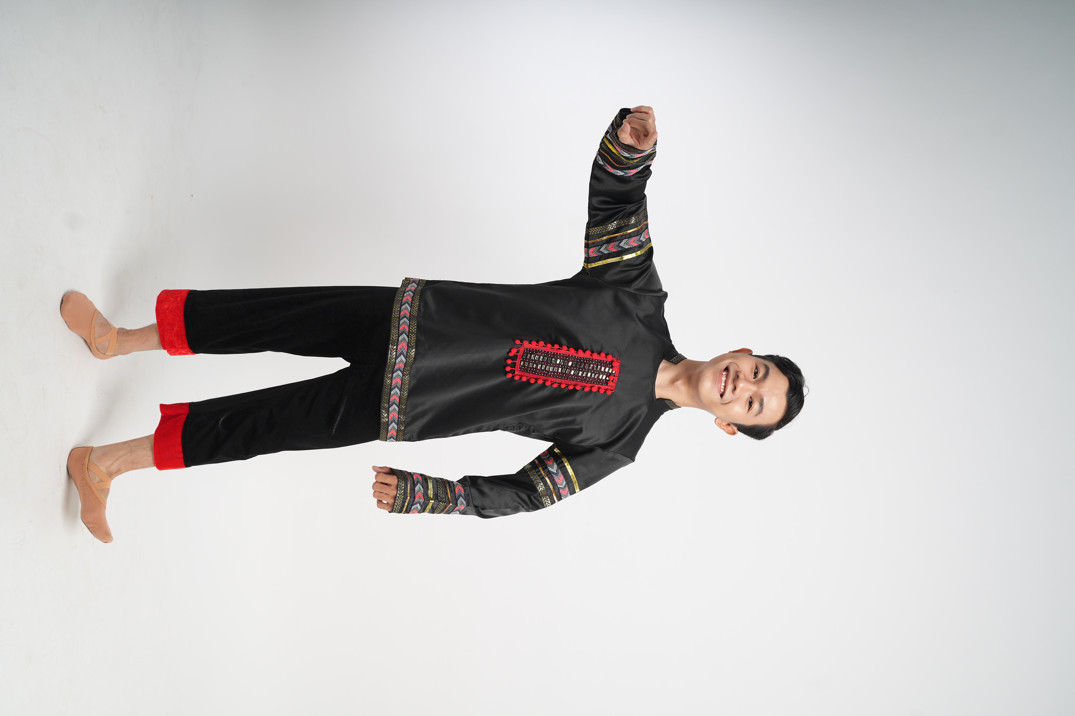 Dân tộc Tây Nguyên nam 2