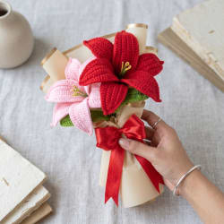 Lily Flower Bouquet (2 Flowers)