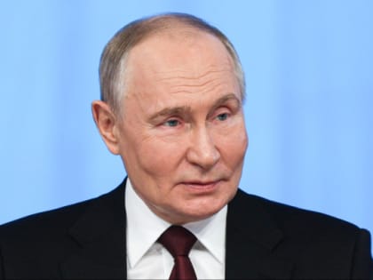 «Встанут у ноги хозяина и будут нежно помахивать хвостиком». Путин считает, что Трамп «наведет порядок» в Европе
