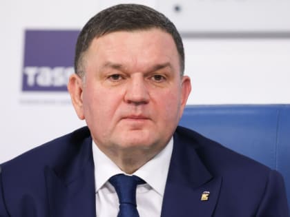 Сергей Перминов оценил работу заксобрания Ленобласти: депутаты ежедневно занимаются вопросами граждан