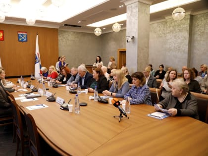 Пресс-конференция в Законодательном собрании Ленинградской области