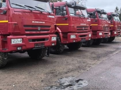 Ленобласть закупила технику к лесному пожарному сезону