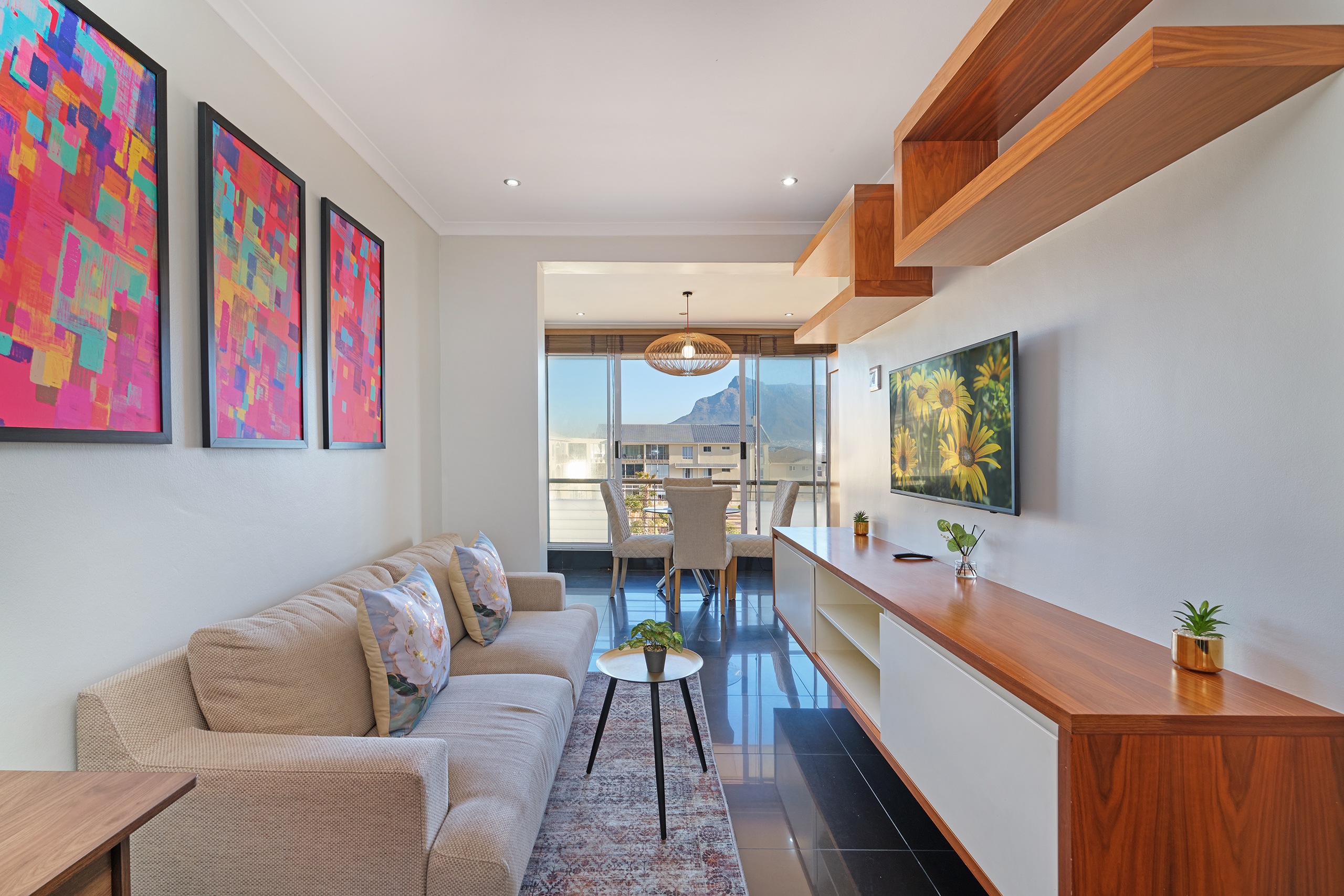 NEPTUNE - LAGOON BEACH