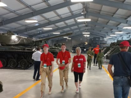 Валдайские юнармейцы посетили объекты парка «Патриот» в Москве