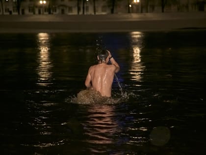 Новгородцам сообщили о местах проведения крещенских купаний