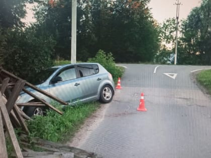 Девушка без водительских прав наехала на пешехода в Пролетарии
