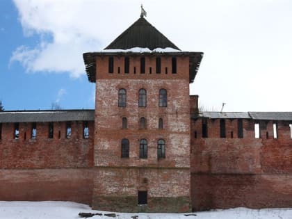 В Новгородском кремле реставраторы нашли неизвестную лестницу