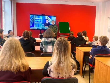 15 декабря 2022 года для обучающихся Лычковской средней школы прошёл урок Мужества в рамках проекта "Поисковики школам", направленного на увековечение памяти о подвиге Со