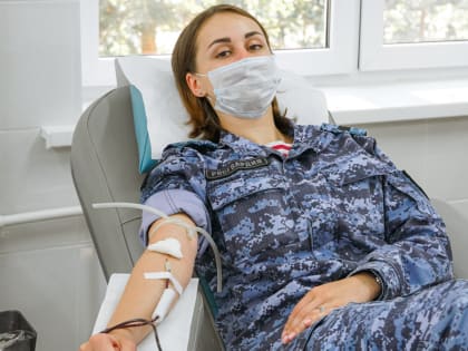 Более четырёх литров донорской крови сдали новгородские росгвардейцы