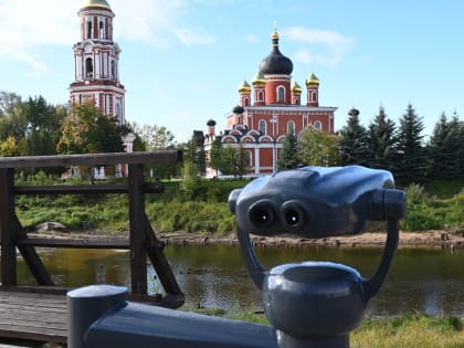 На набережной в Старой Руссе установили биноскопы