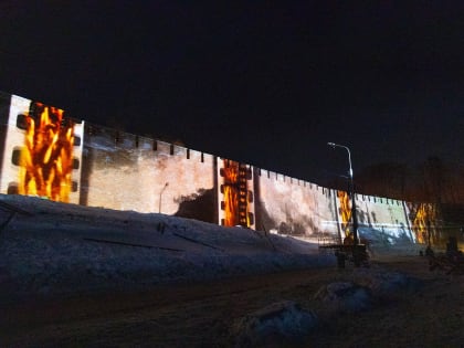 «Никто не забыт, ничто не забыто». На стенах Новгородского кремля показали масштабный спектакль