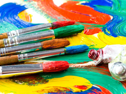 Новгородские художники могут 120 тысяч рублей от минкульта