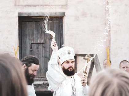 Епископ Арсений: Свет Преображения – это то, что должно помочь нам понять, что конец – это не Голгофа, а Воскресение Христа