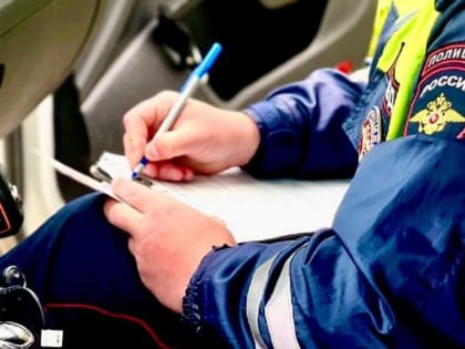 На Псковском шоссе остановили несовершеннолетнего за рулём ВАЗ 21099