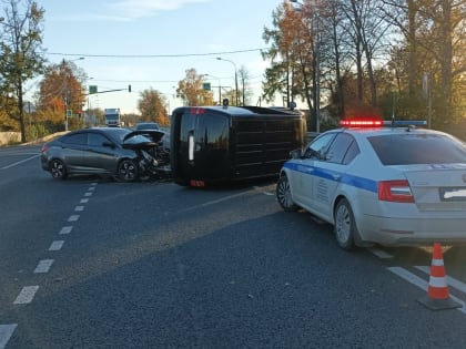 В Спасской Полисти в ДТП пострадали три человека