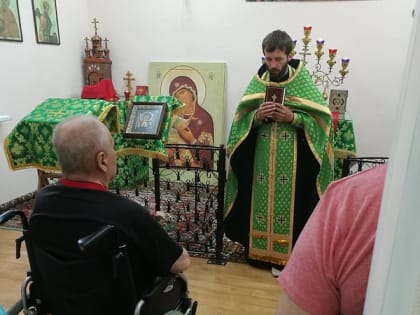 В Центральной городской больнице состоялось богослужение в честь праздника Казанской иконы Богородицы