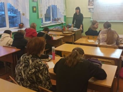 Лекторская группа в школе п. Угловка