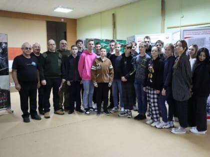 Боровичские ветераны и юнармейцы участвовали в соревнованиях по стрельбе