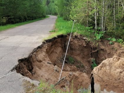 В Боровичском районе восстановили дорогу после сильного размыва