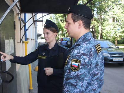 Приставы оштрафовали банк, чьи сотрудники утомили новгородского пенсионера звонками