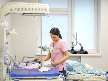 Новгородский перинатальный центр пополняется новыми кадрами