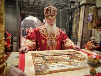 В храмах епархии совершены торжественные Пасхальные богослужения