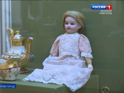 В Новгородском Музее изобразительных искусств работает выставка "Тепло дворянских гнёзд"