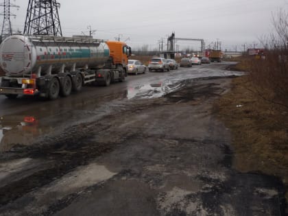 На Сырковском шоссе ограничат движение транспорта