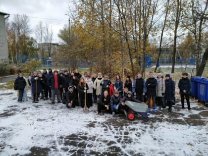 Депутаты вместе с горожанами приняли участие в субботнике