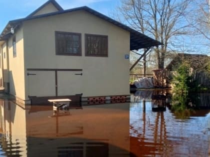 В четырёх населённых пунктах Новгородского района продолжает подниматься вода