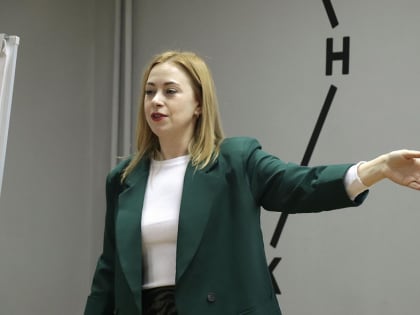 В НовГУ рассказали, почему магазины придерживаются «средней» цены
