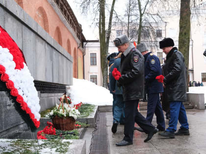 Епископ Арсений поздравил новгородцев с годовщиной освобождения Новгорода от немецко-фашистских захватчиков