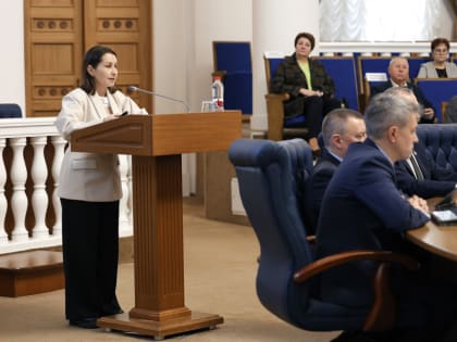 Депутаты областной Думы обсудили реализацию молодежной политики в регионе