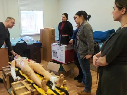 Навыки первой помощи осваивают волонтеры