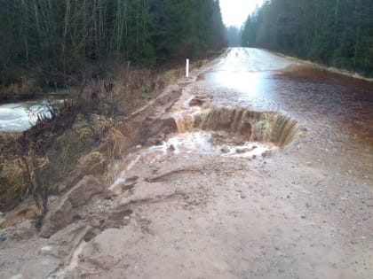 Завтра перекроют движение на размытом участке автодороги Бронница — Частова