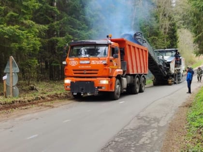 В Валдайском районе участок дороги в 3 километра отремонтируют за 22,2 миллиона рублей