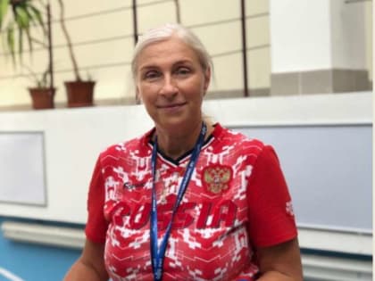 Новгородский тренер по плаванию Елена Иванова получила президентскую награду