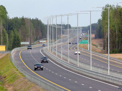 На майские праздники по трассе М11 проехало 828 тысяч автомобилей